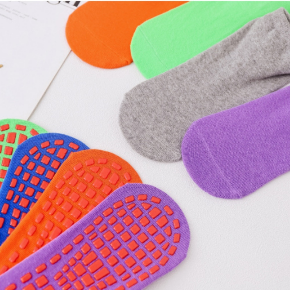 Random 5 Pairs of Trampoline S - Trampoline Park Sock 评论和价格
